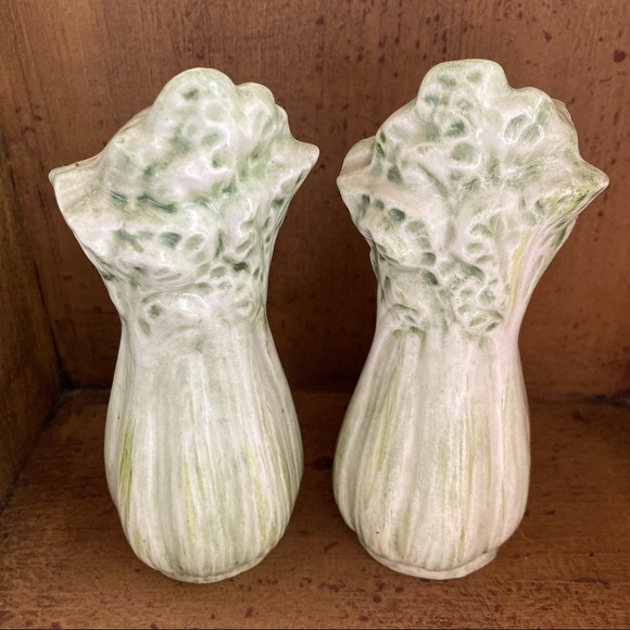 Vintage Celery Salt & Pepper Shakers - Picture 5 of 10